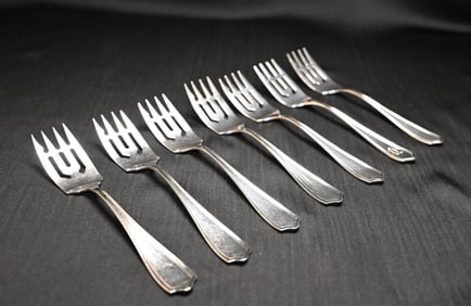 7 Alvin Sterling Silver "Maryland" Pattern Forks