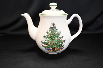 Cuthbertson Original Christmas Tree Teapot, Made in England