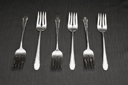 6 Vintage International Sterling Silver Dinner Forks in the "Enchantress" Pattern