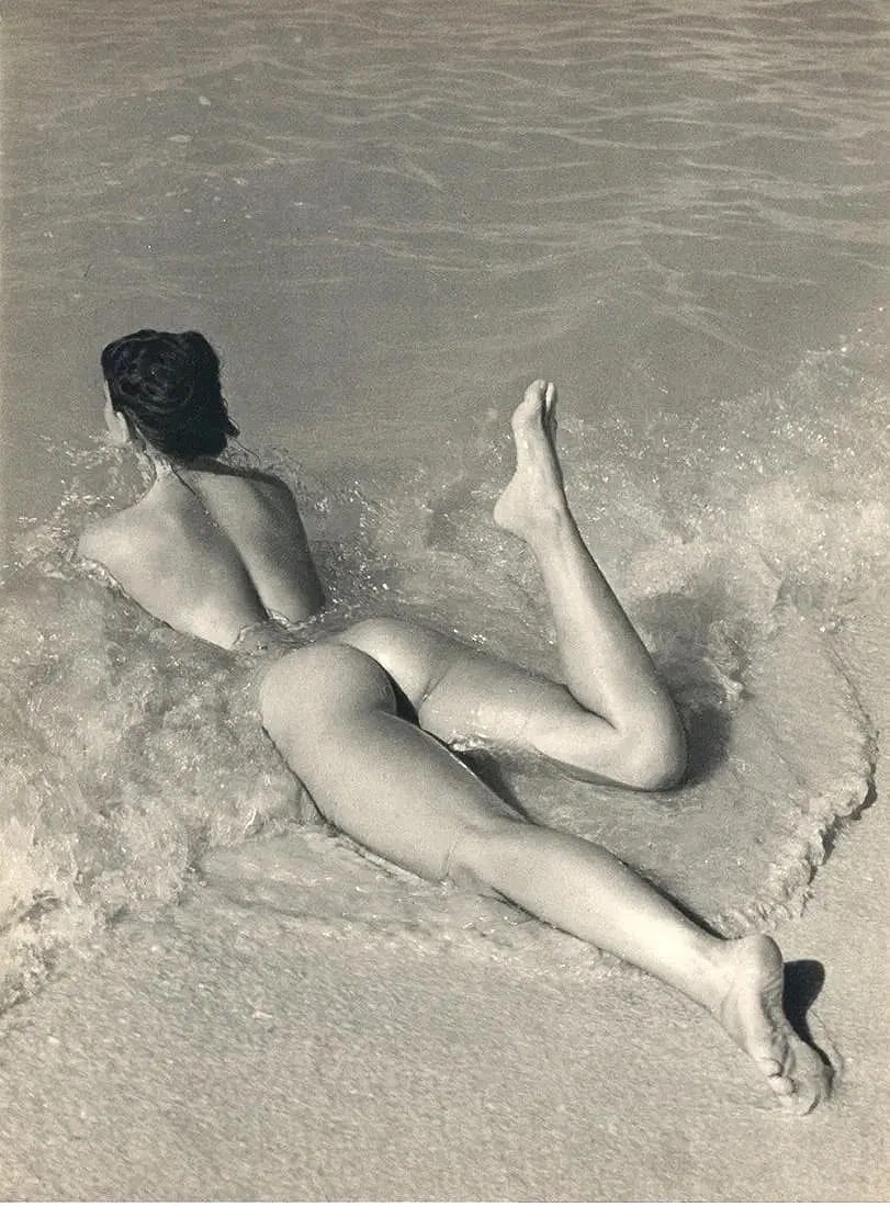 Andre de Dienes (Hungarian-American, 1913-1985) Print: Etude du Nu. 9.00 x 13.00 inches, mounted to foam board