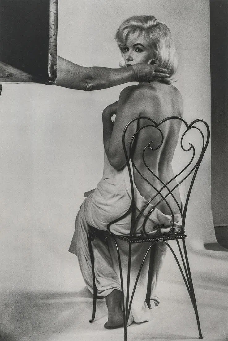 EVE ARNOLD - Marilyn Monroe, Reno, 1960: Measures 10.5 x 7.5 inches, photo print on glossy paper, mounted to foam board