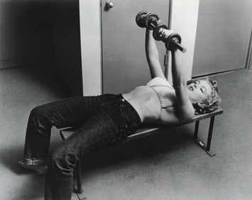 PHILIPPE HALSMAN - Marilyn Monroe, Exercising