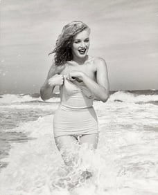 Marilyn Monroe at Tobey Beach, 1949