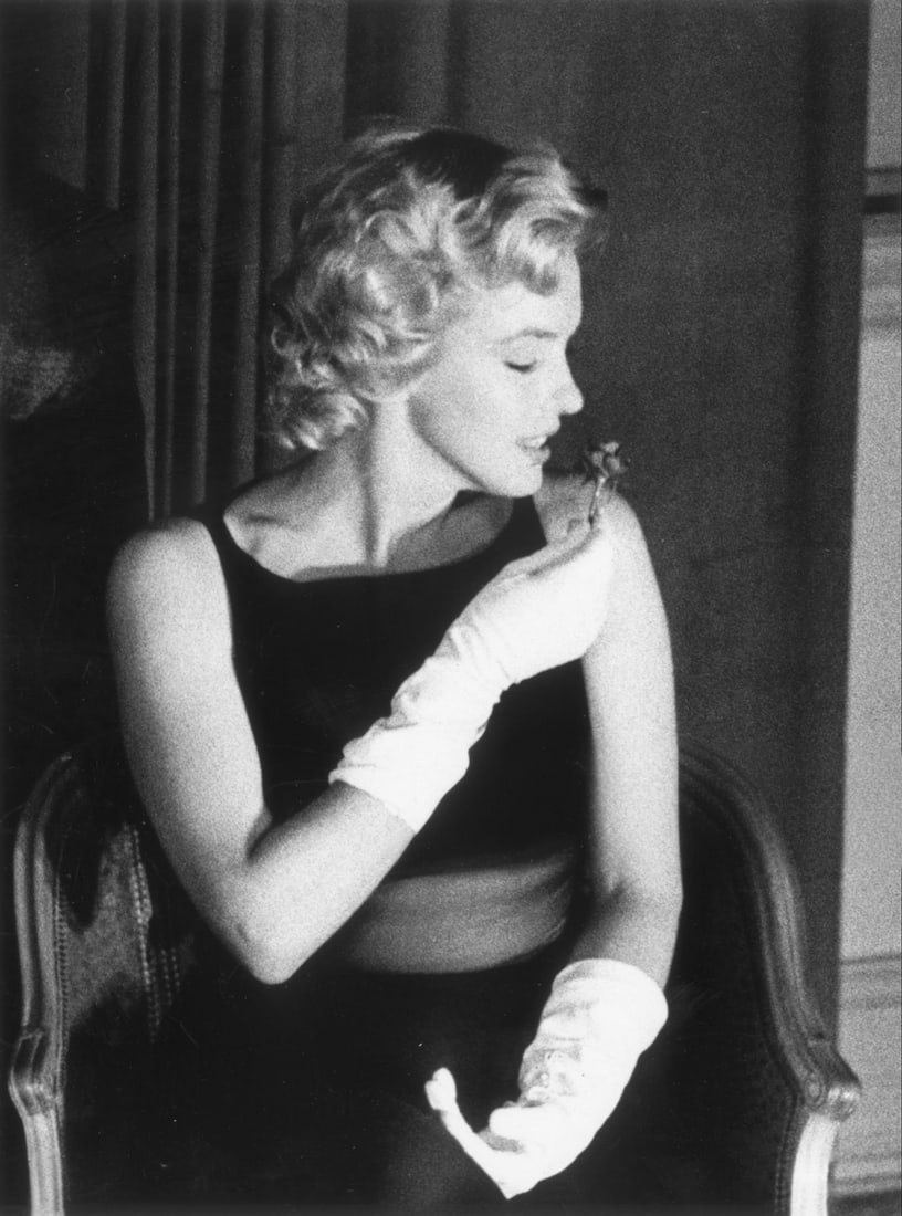 Marilyn Monroe Photo: Measures 8x10 inches, photo print on glossy paper, mounted to foam board