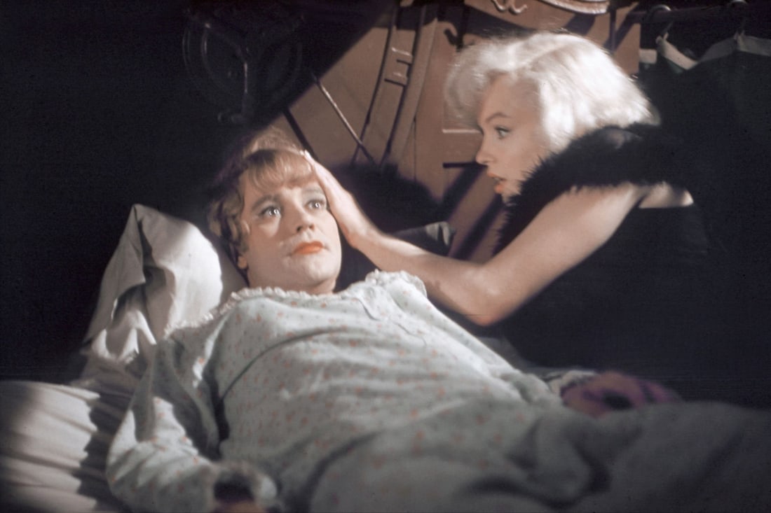 Frank Worth Marilyn Monroe Photo: Measures 8x10 inches, Photo print