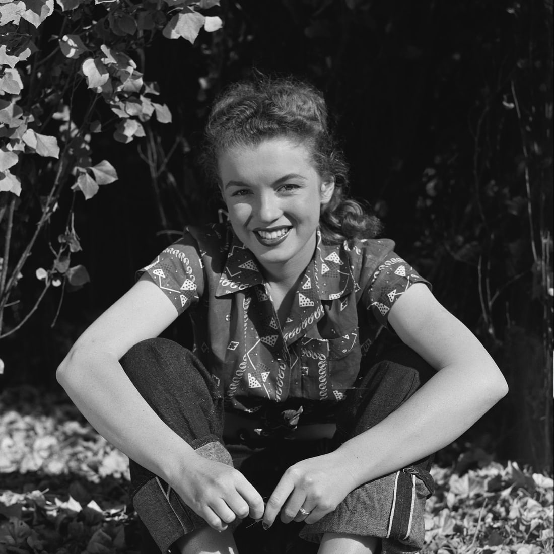 Sam Shaw Marilyn Monroe Photo: Measures approximately 24 x 18 inches, Photo print