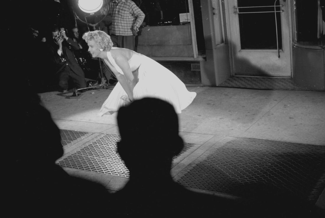 Frank Worth Marilyn Monroe Photo: Measures 24 x 18 inches, Photo print