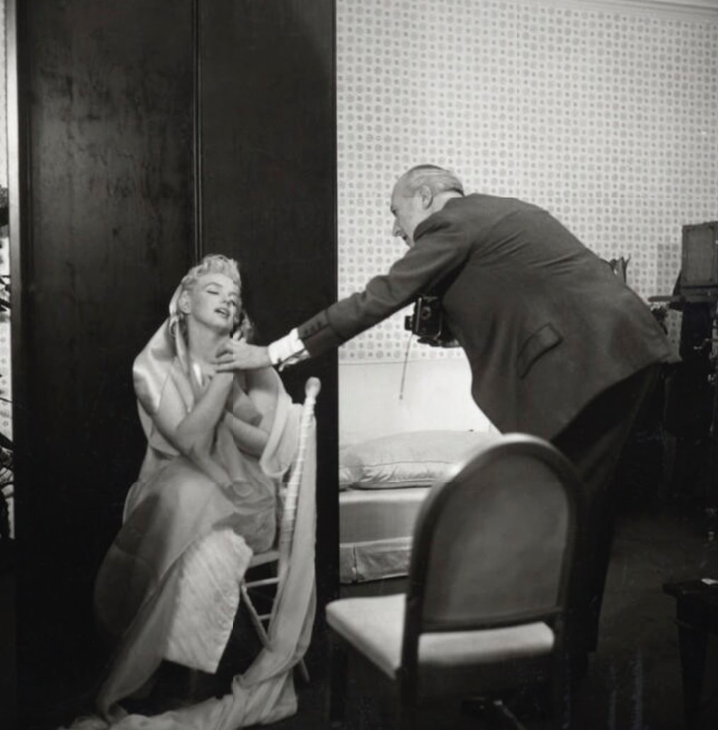 Sam Shaw Marilyn Monroe Photo: Measures 8x10 inches, Photo print