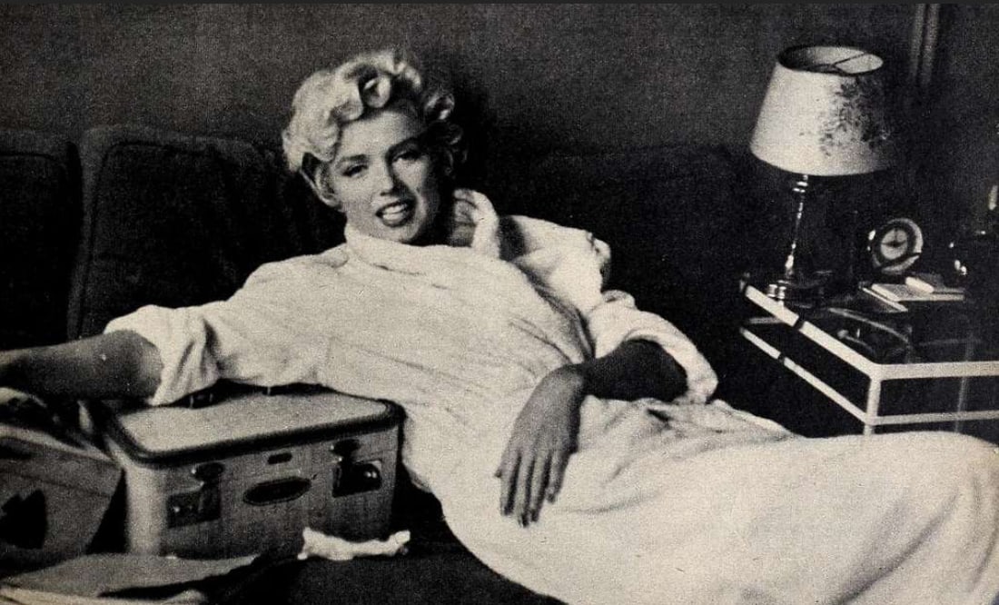 Ed Feingersh Marilyn Monroe Photo: Measures 8x10 inches, Photo Print