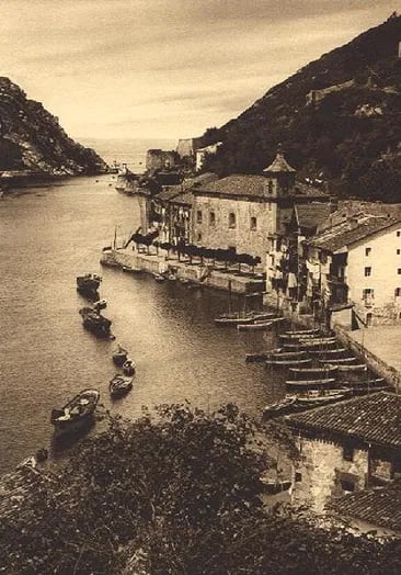 Kurt Hielscher - Boats In The Harbour. Pasajes: Vintage Photogravure printed in the 1920s. Spanish maritime scene. Image size: approx. 7" x 9"., Mounted to archival board