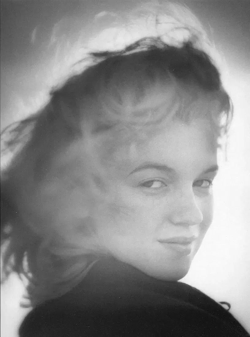 Andre de Dienes (Hungarian-American, 1913-1985) Marilyn Monroe Print: Printed in 2007. 6.00 x 7.00 inches mounted to foam board