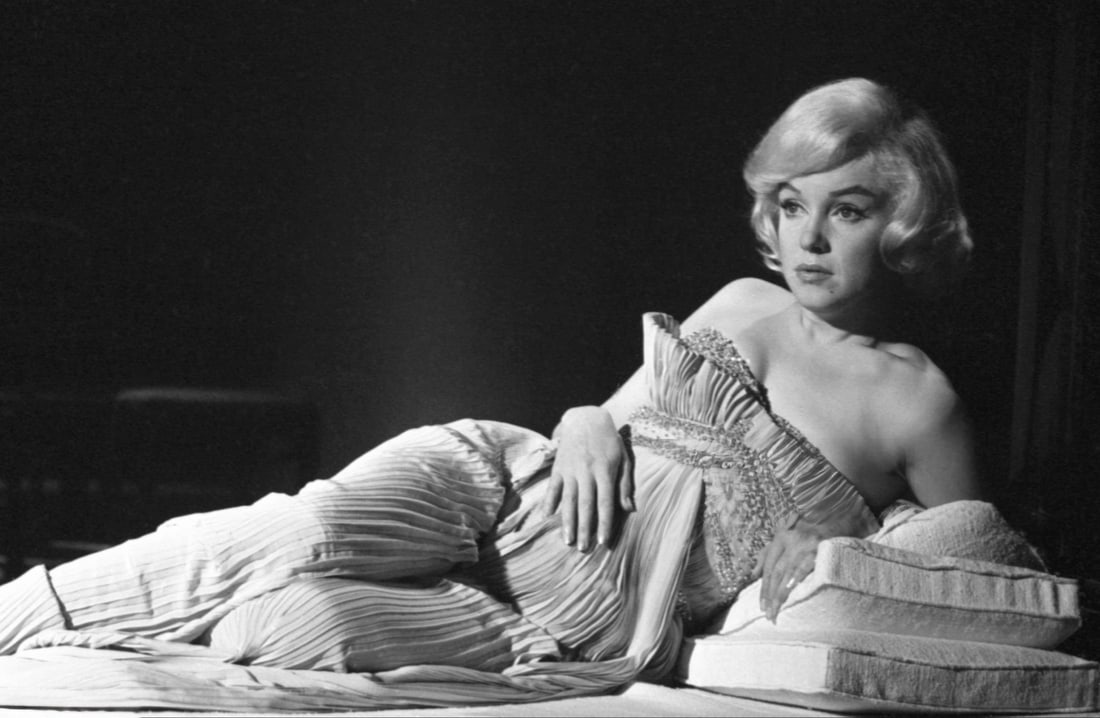 Marilyn Monroe Photo: Measures 8x10 inches, photo print on glossy paper, mounted to foam board