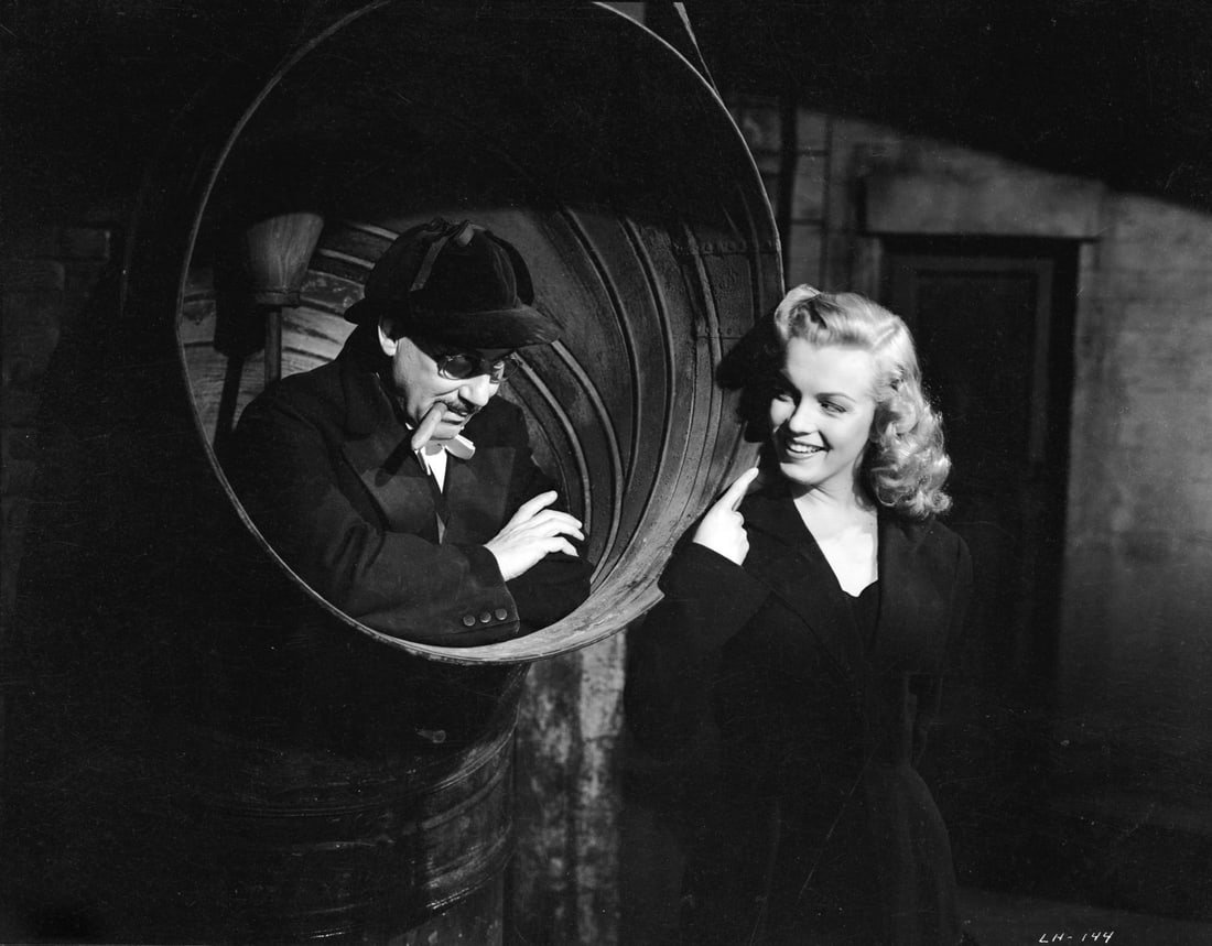 Marilyn Monroe Photo: Measures 8x10 inches, photo print on glossy paper, mounted to foam board