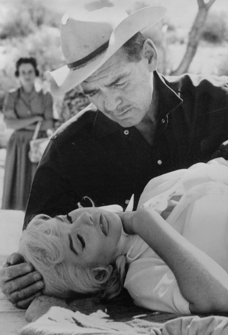 Marilyn Monroe Photo: Measures 8x10 inches, photo print on glossy paper, mounted to foam board