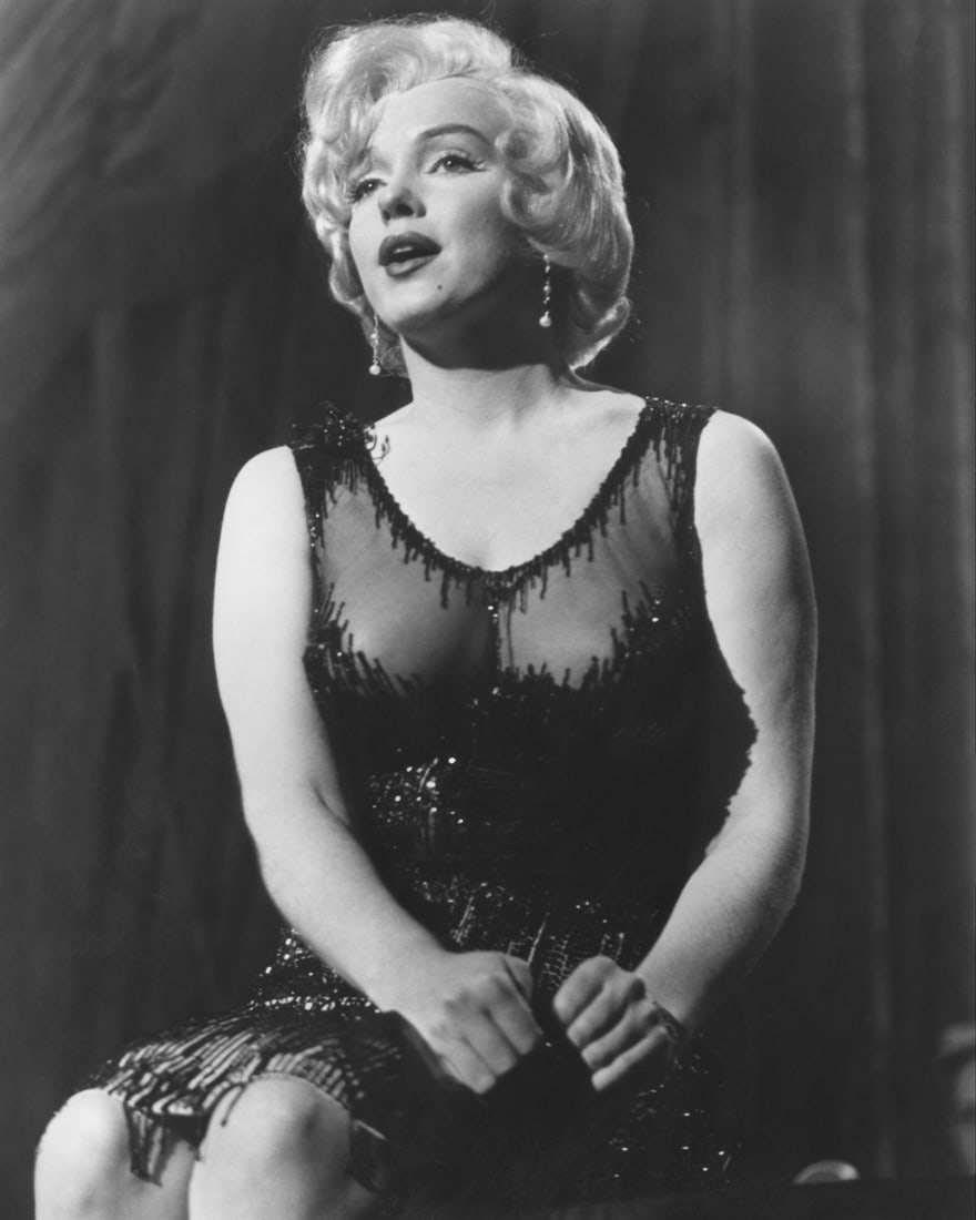 Marilyn Monroe Photo: Measures 8x10 inches, photo print on glossy paper, mounted to foam board
