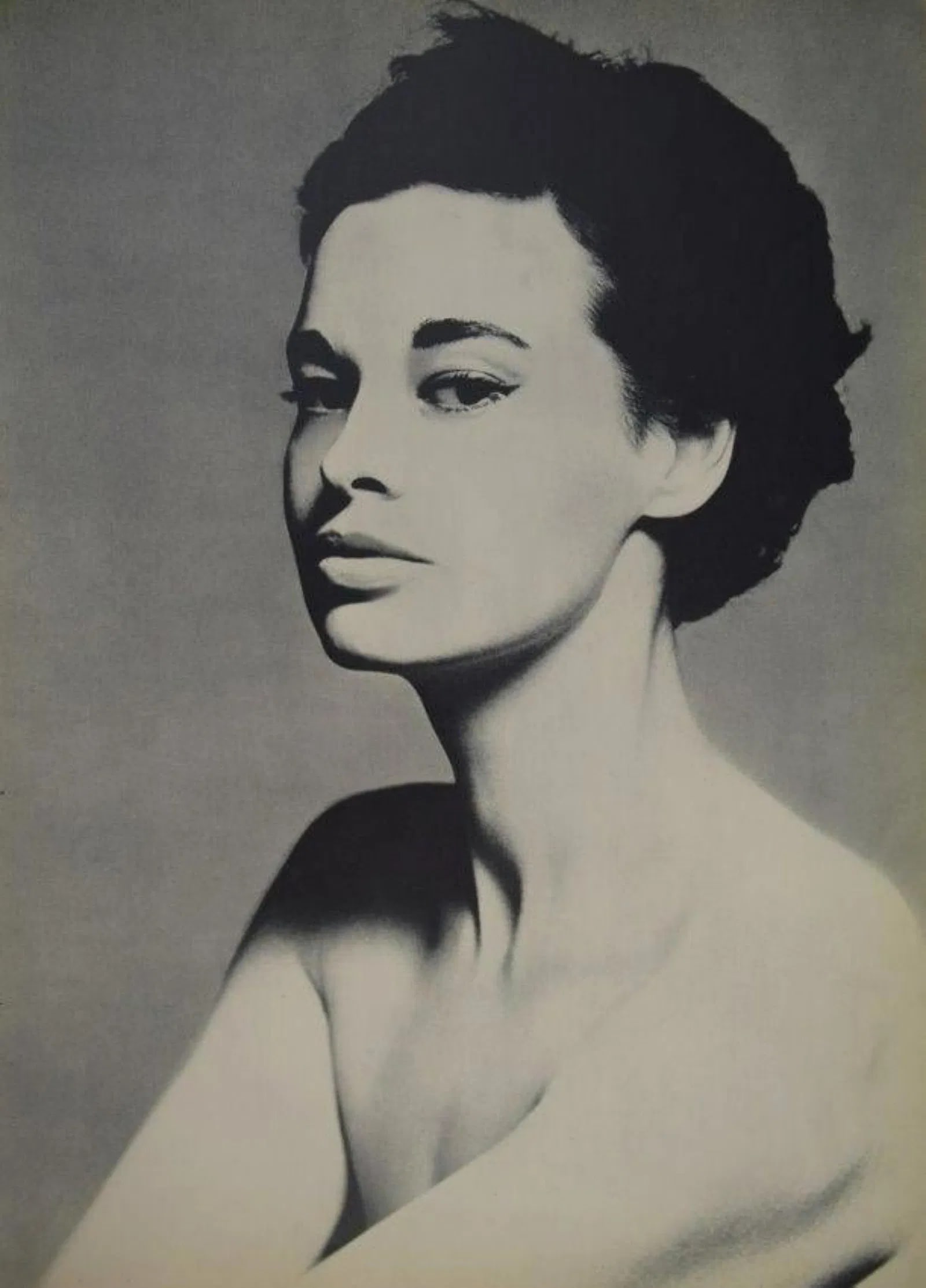 Richard Avedon - Gloria Vanderbilt: RICHARD AVEDON (1923-2004) Gloria Vanderbilt Sheet-Fed Gravure c. 1960's, mounted to archival board