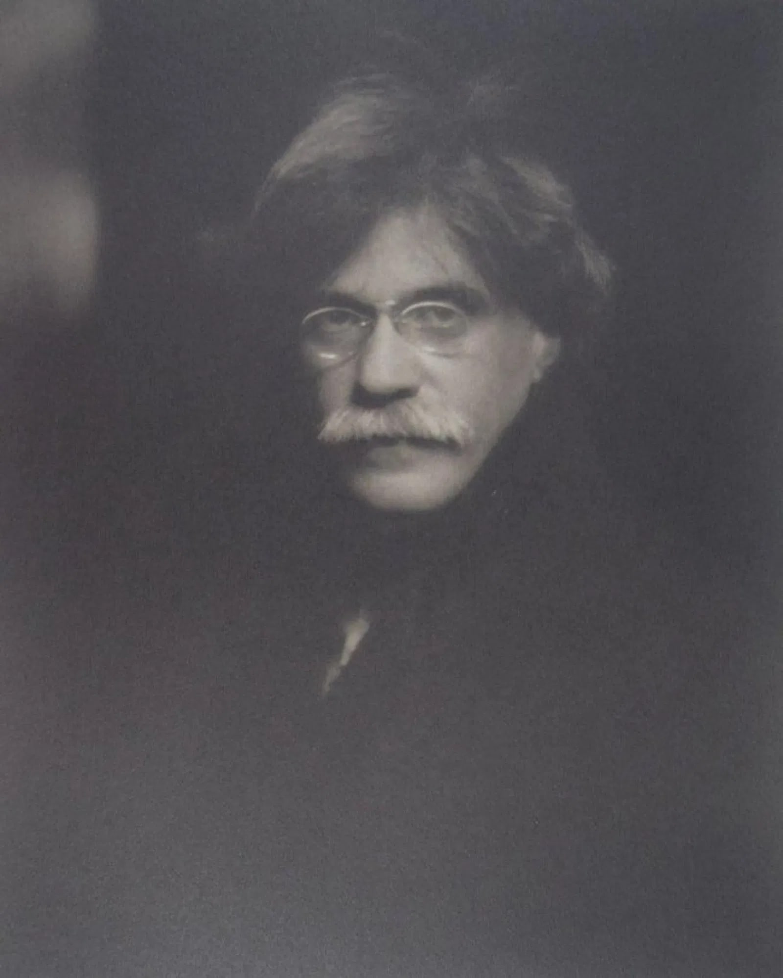 Alfred Stieglitz - Self Portrait, 1907 (1 of 1)