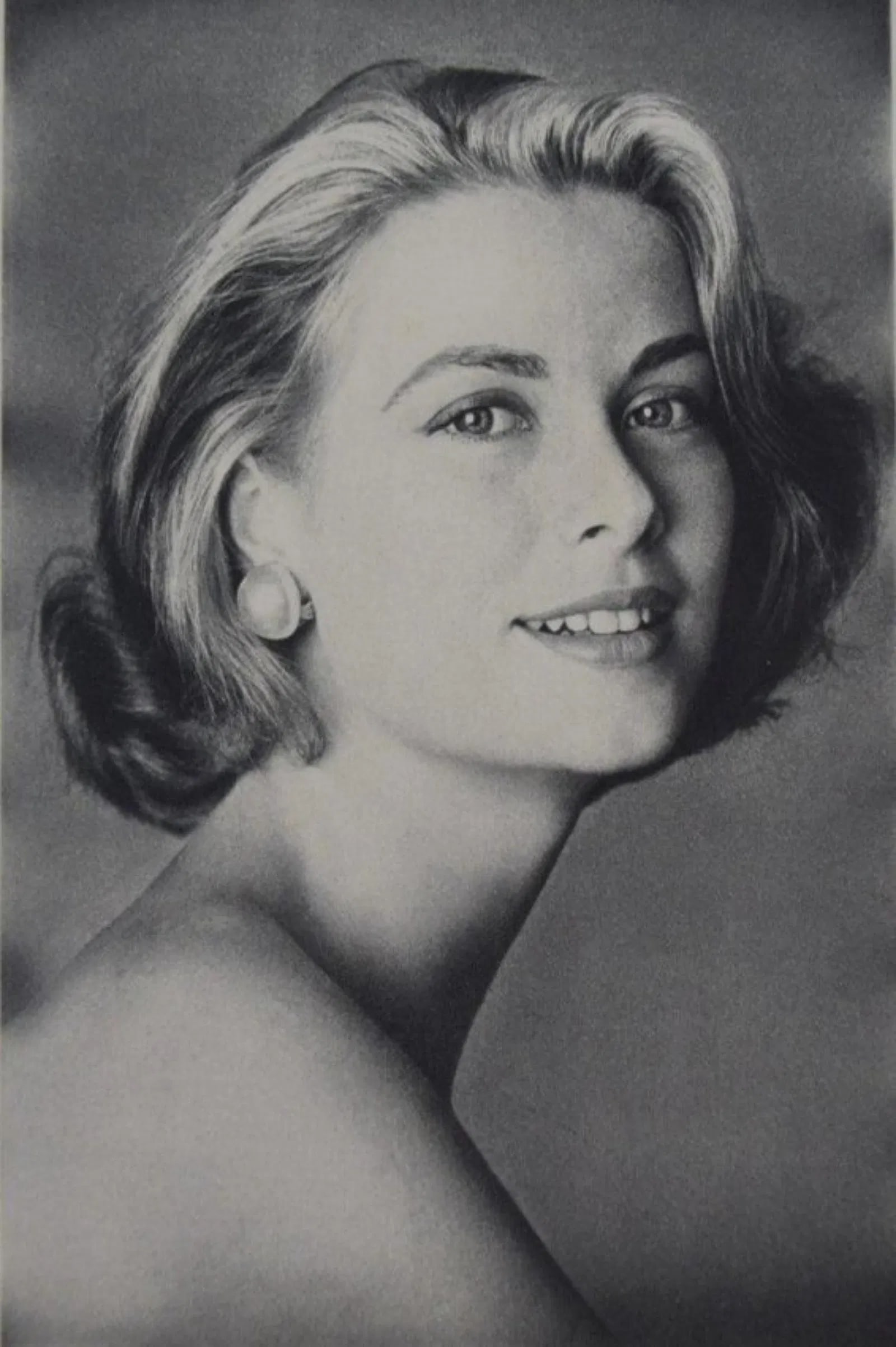 Irving Penn - Grace Kelly, New York, 1954: IRVING PENN (1917-2009) Grace Kelly, New York, 1954 Sheet-fed gravure, 1960, mounted to archival board