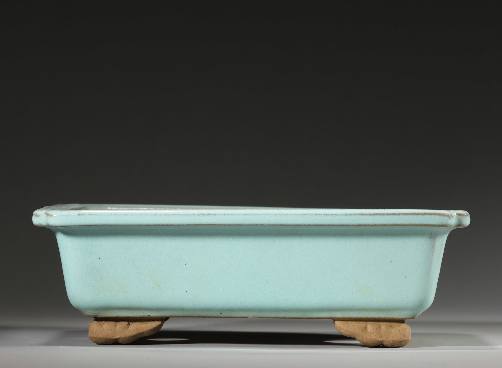 QING DYNASTY PURPLE CLAY BLUE GLAZED FLOWER POT: Length 20cm Width 16cm Height 6.5cm Weight 913g