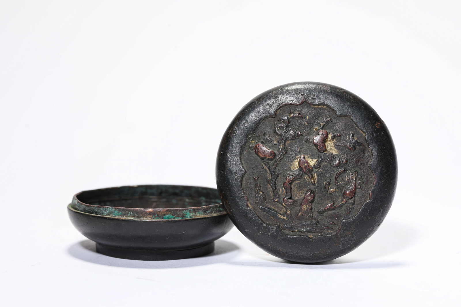 A Bronze Box: A Bronze Box Dimensions: Weight: 142g. Width: 6.7 cm (2.64 in) x Height: 2.9 cm (1.14 in). All measurements are approximate.