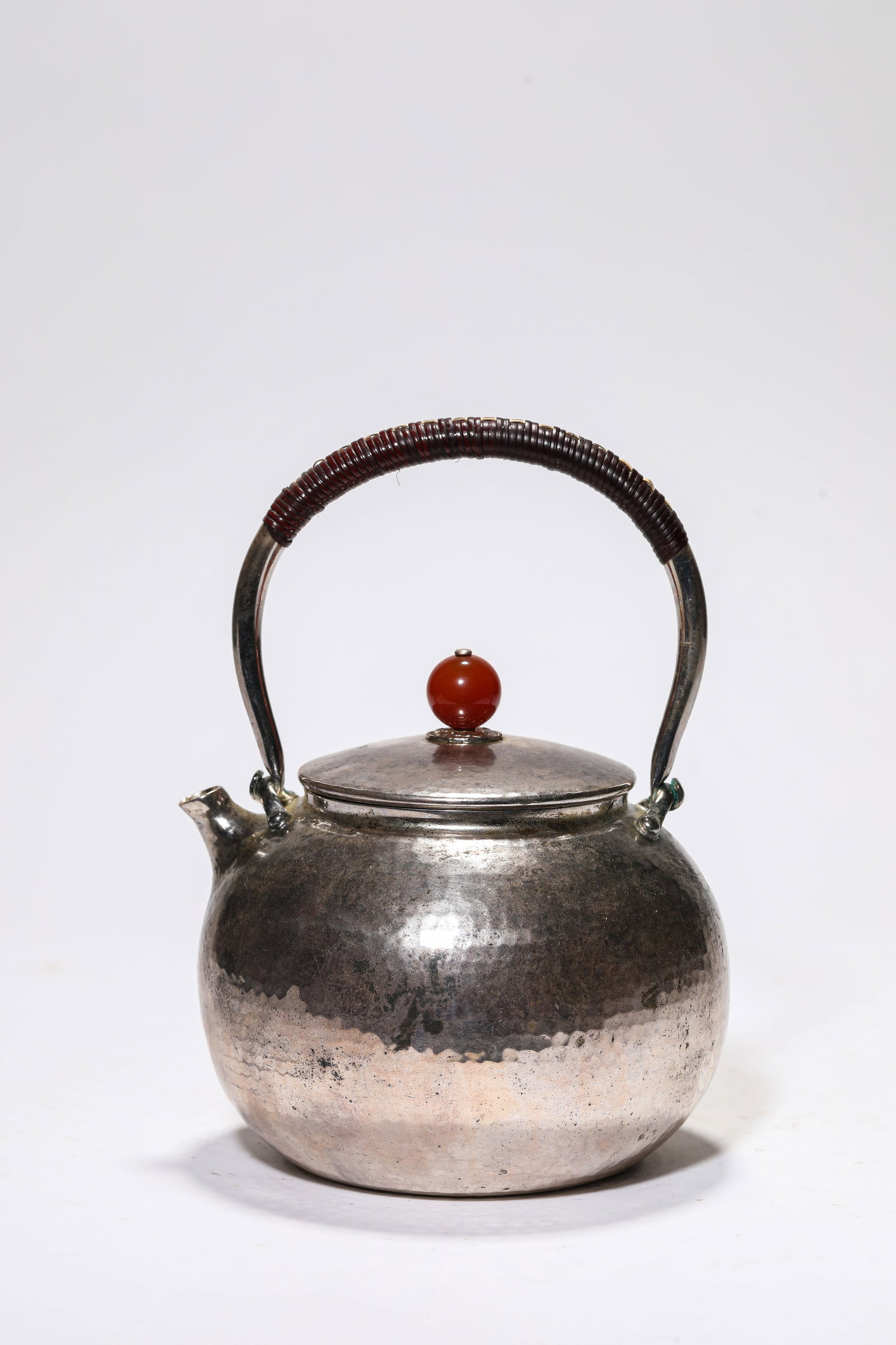 A Silver Pot: A Silver Pot Dimensions: Weight: 467g. Length: 13.0 cm (5.12 in) x Width: 12.7 cm (5.00 in) x Height: 17.8 cm (7.01 in). All measurements are approximate.