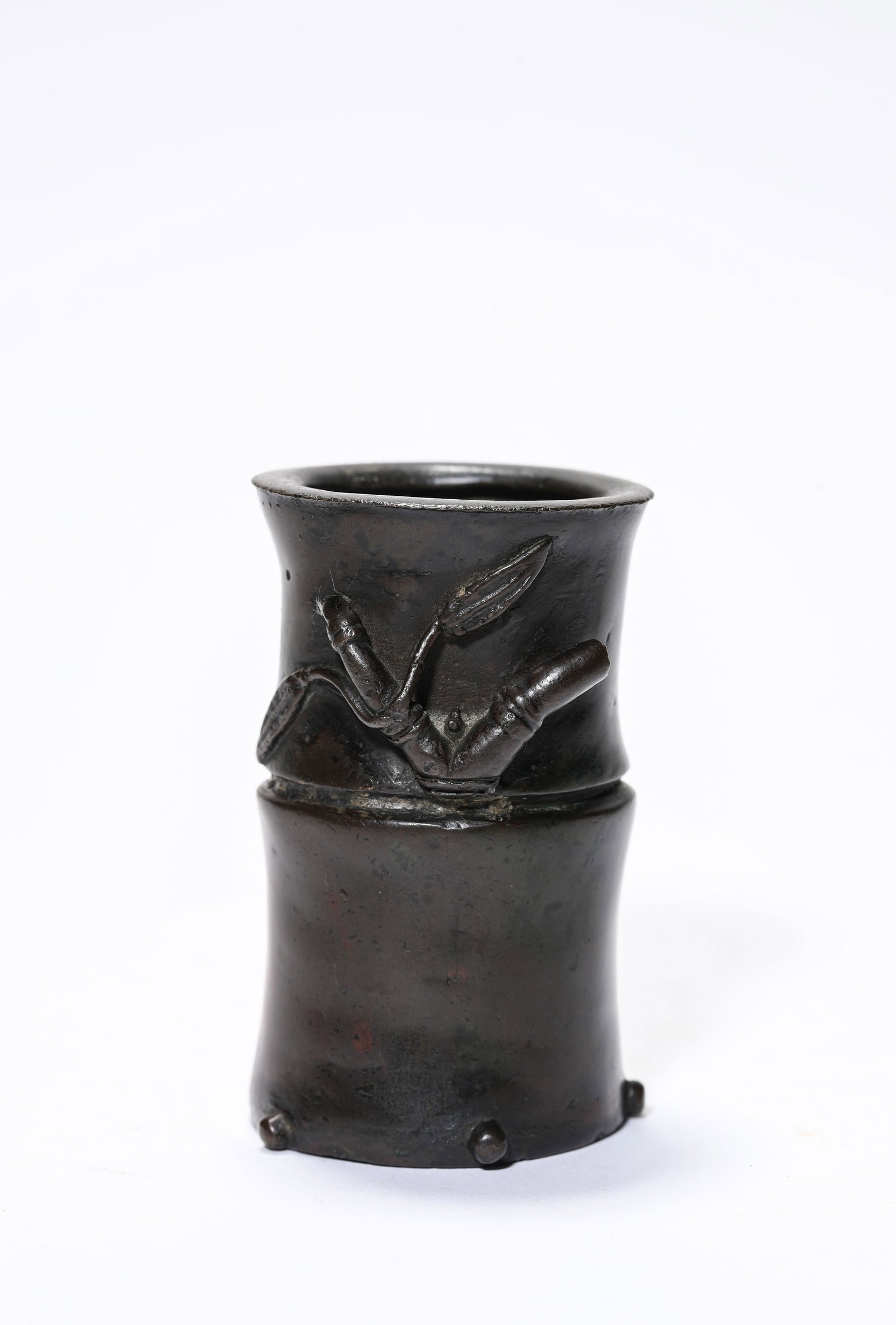 A Bronze 'Bamboo-Joint' Brush Pot (1 of 4)