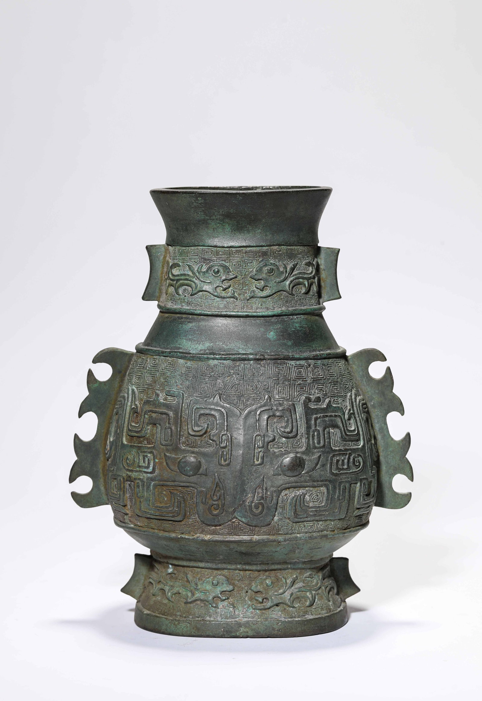 A Bronze 'Taotie' Zun (1 of 7)