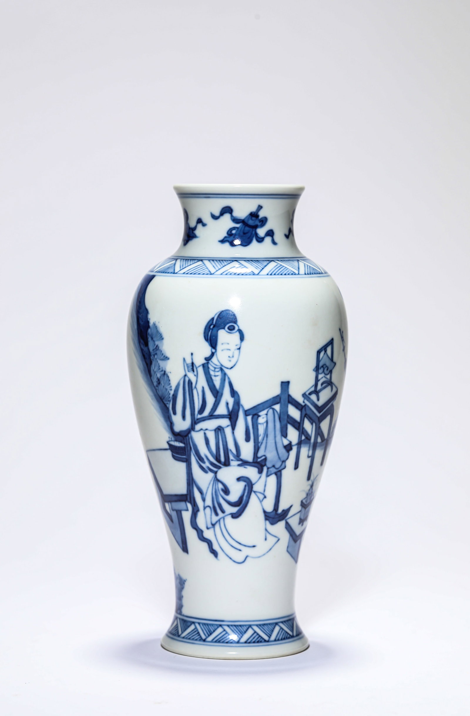 A Blue and White 'Narrative Scene' Vase: A Blue and White 'Narrative Scene' Vase Dimensions: Height: 20.0 cm (7.87 in). All measurements are approximate.
