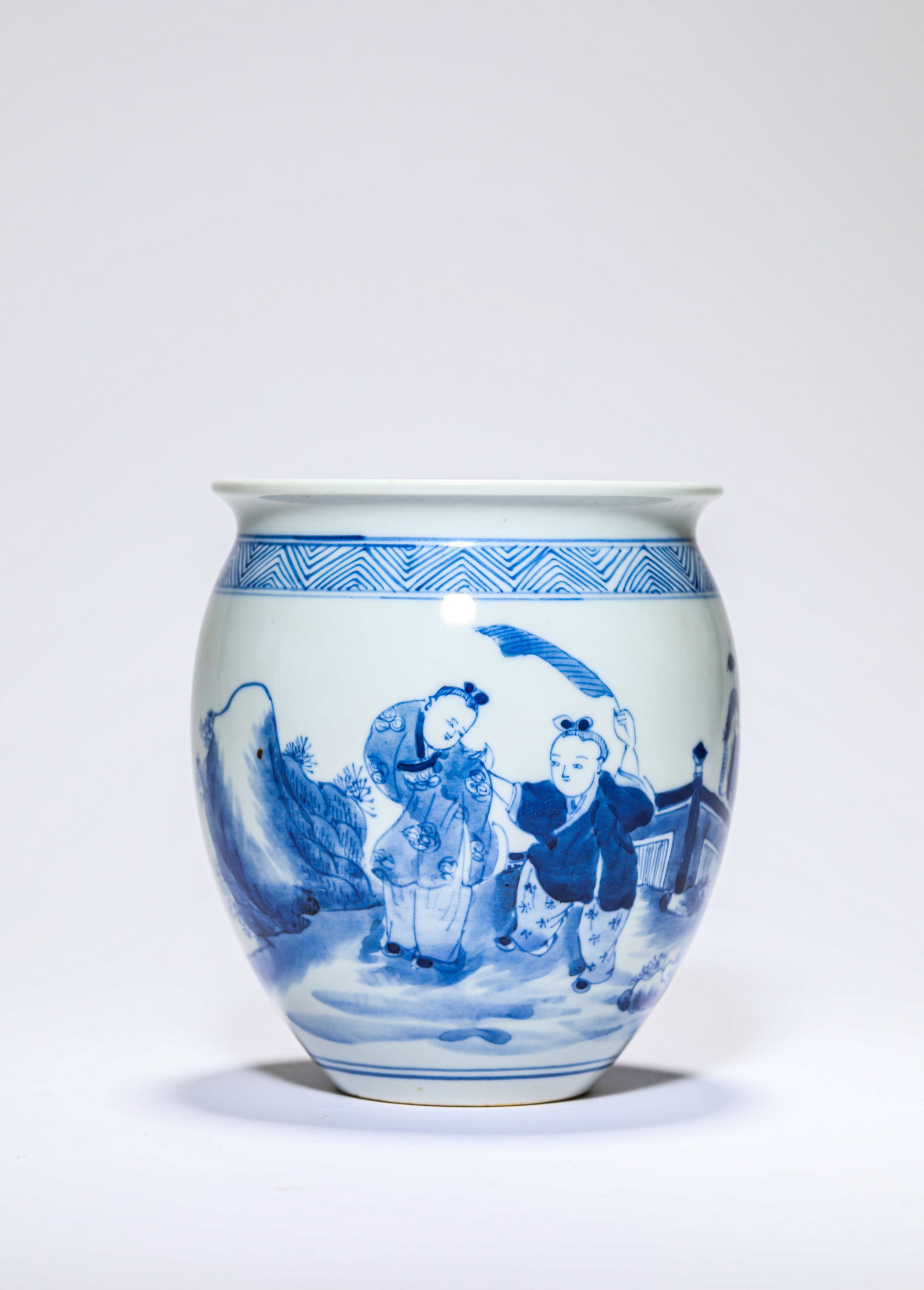 A Blue and White 'Children at Play' 'Garden' Jar (1 of 5)