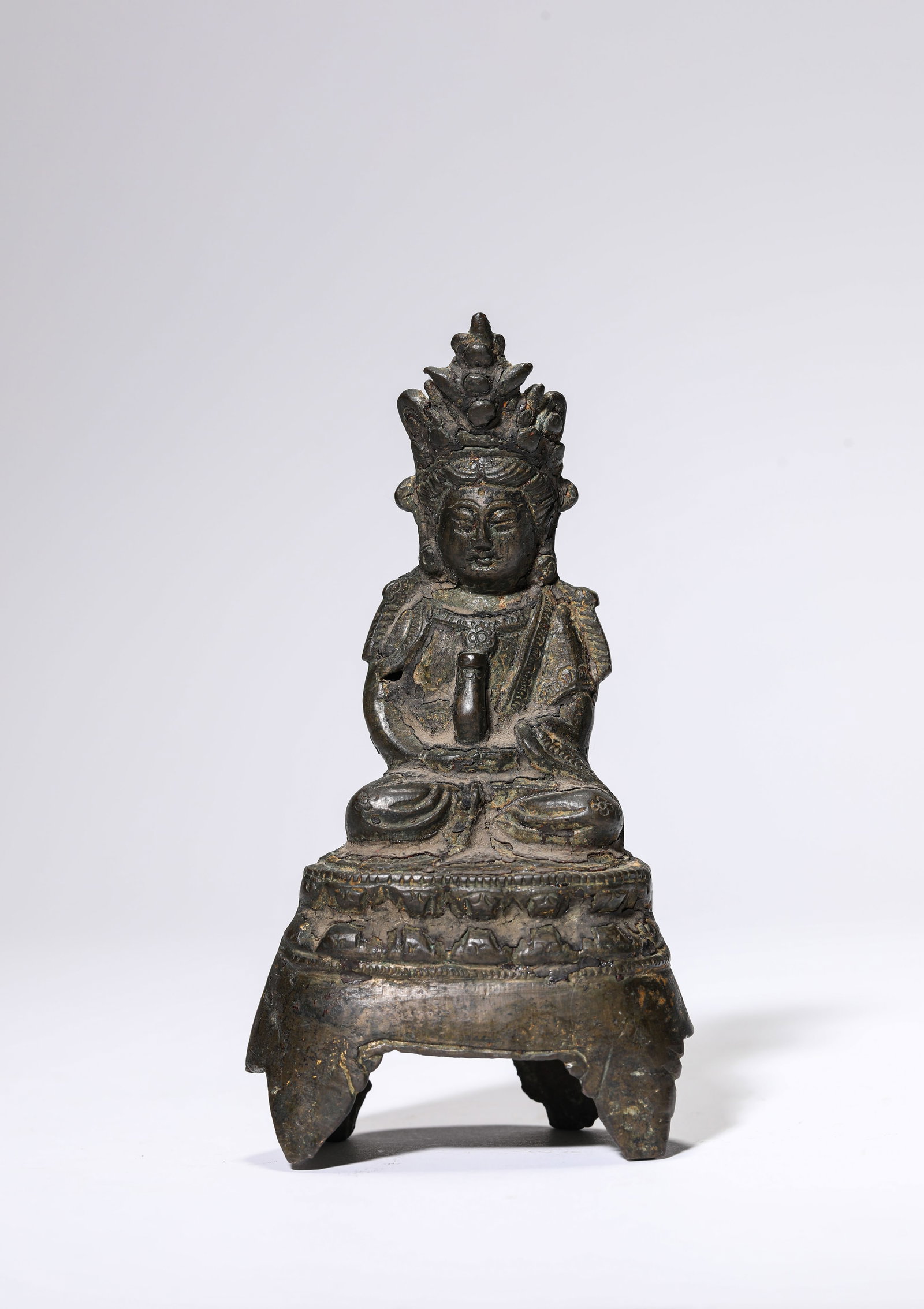 A Bronze Figure of Avalokiteshvara: A Bronze Figure of Avalokiteshvara Dimensions: Weight: 307g. Length: 7.6 cm (2.99 in) x Width: 5.2 cm (2.05 in) x Height: 14.8 cm (5.83 in). All measurements are approximate.