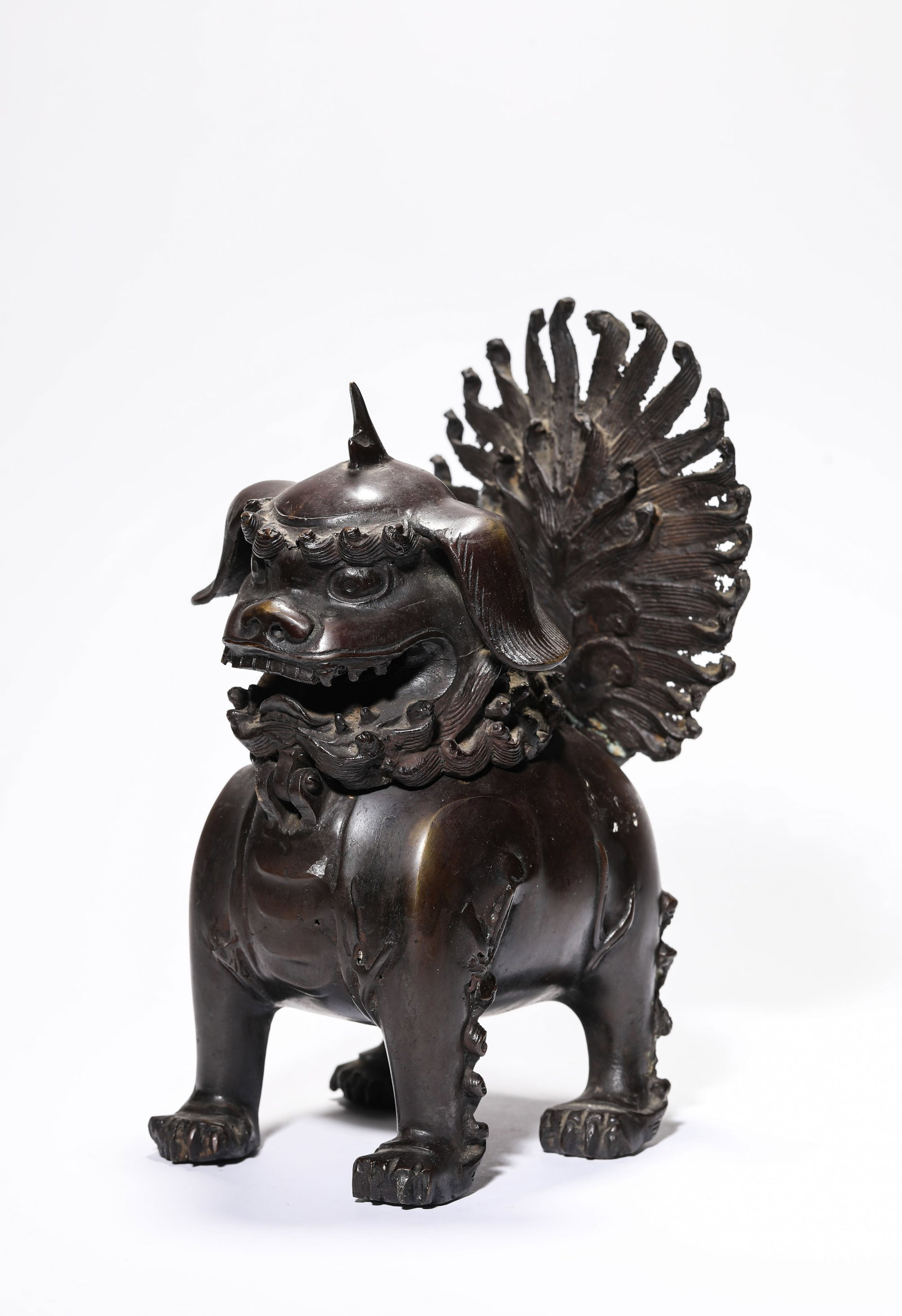 A Bronze 'Luduan' Incense Burner: A Bronze 'Luduan' Incense Burner Dimensions: Weight: 2533g. Length: 15.0 cm (5.91 in) x Width: 13.0 cm (5.12 in) x Height: 24.0 cm (9.45 in). All measurements are approximate.