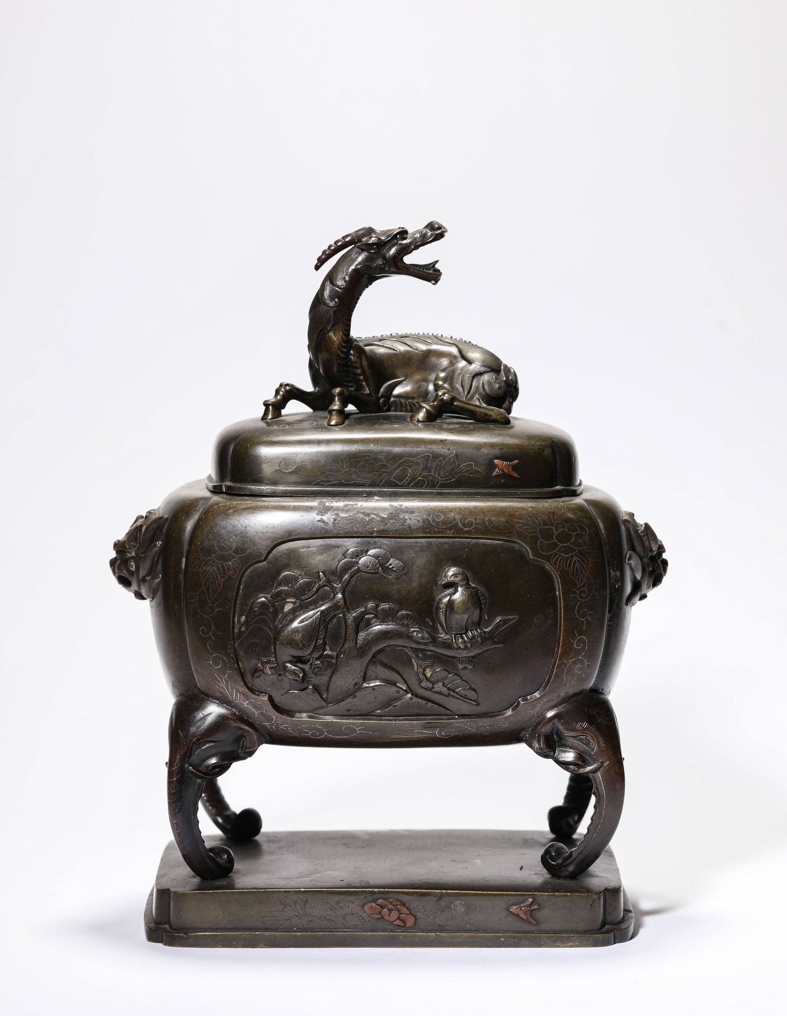 A Bronze 'Beast-Form Finial' Censer: A Bronze 'Beast-Form Finial' Censer Dimensions: Weight: 4.75kg. Length: 22.8 cm (8.98 in) x Width: 14.0 cm (5.51 in) x Height: 28.0 cm (11.02 in). All measurements are approximate.