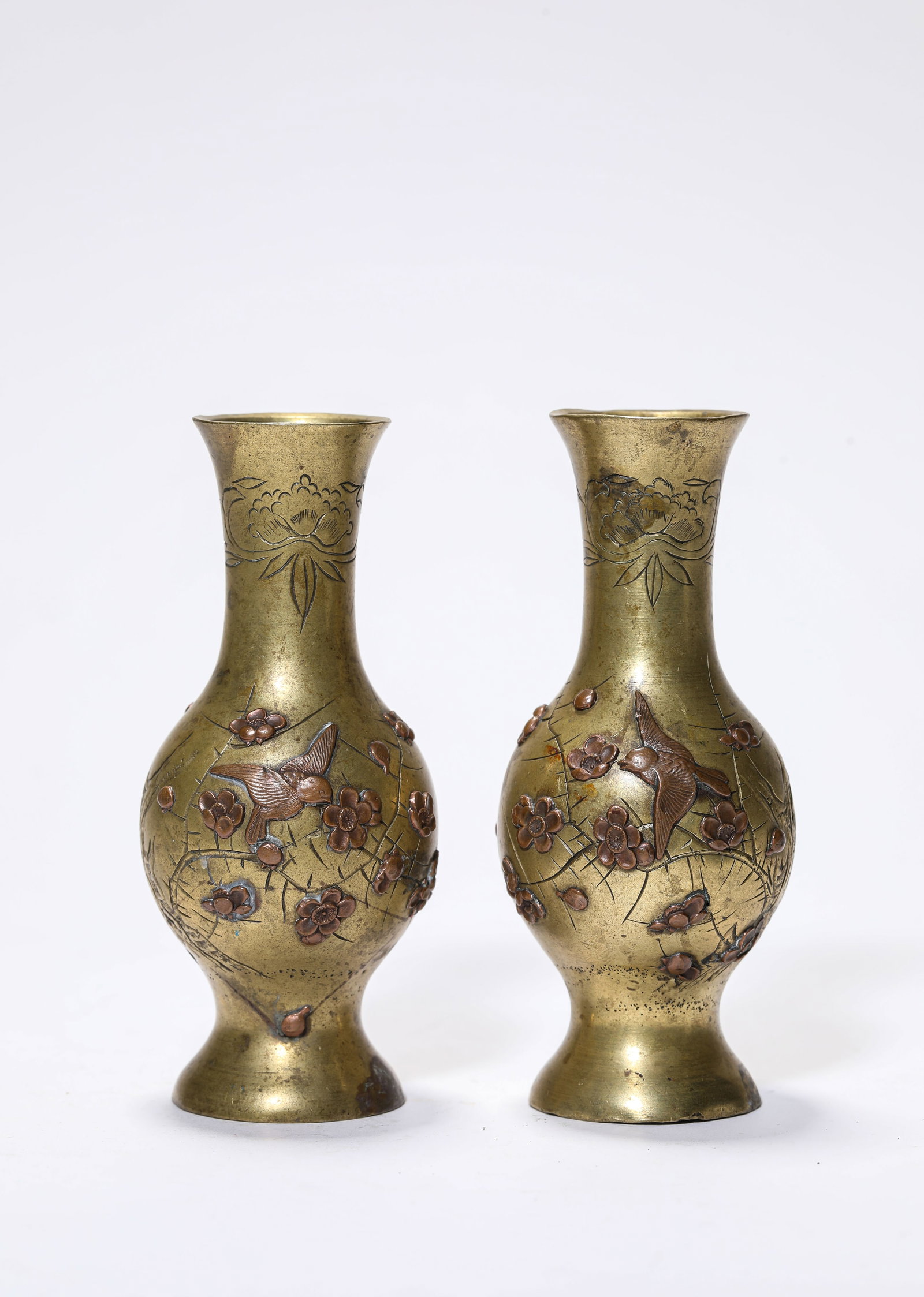 A Pair of Bronze Vases (1 of 4)