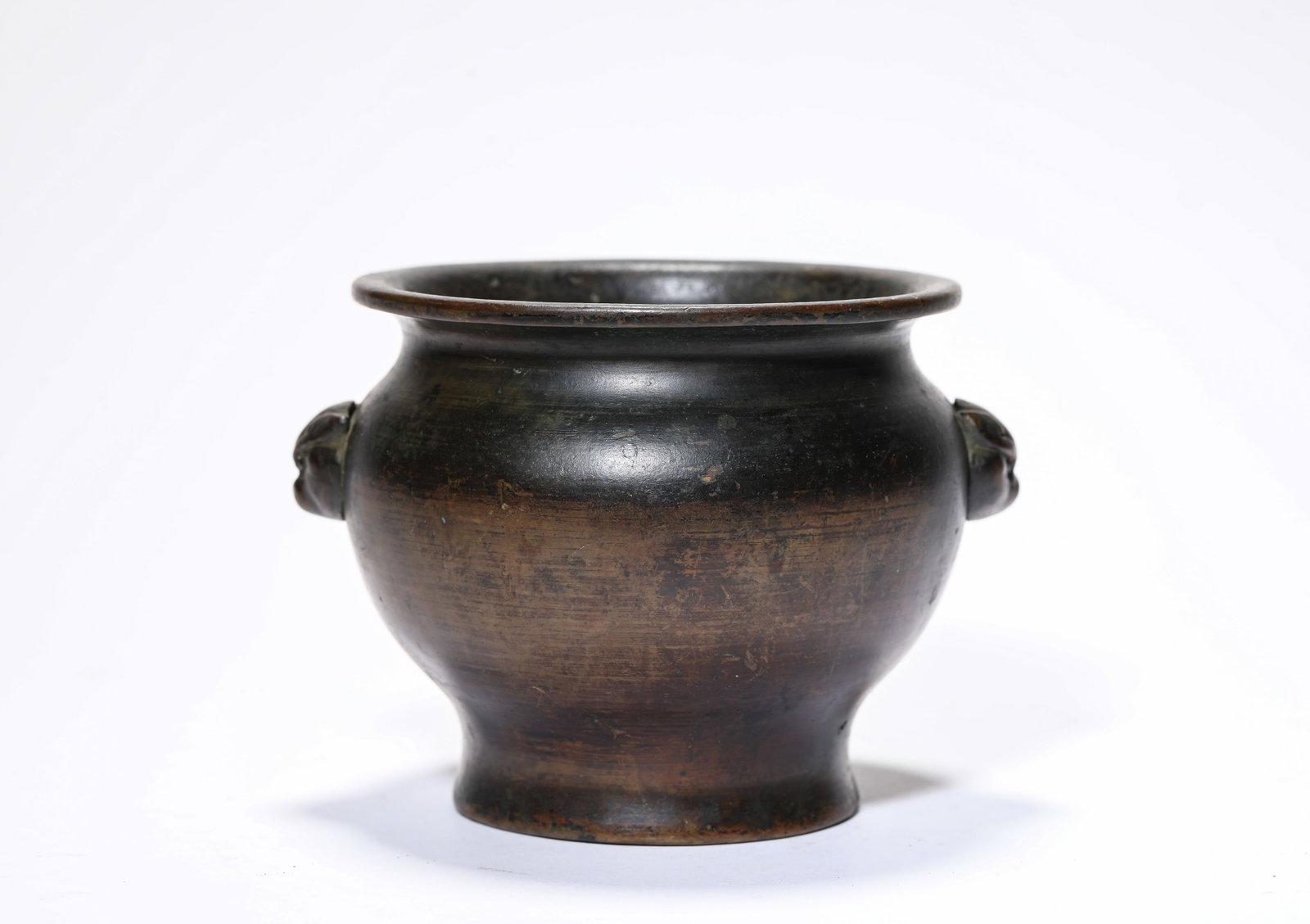 A Bronze Censer: A Bronze Censer Dimensions: Weight: 700g. Length: 14.3 cm (5.63 in) x Width: 12.4 cm (4.88 in) x Height: 10.5 cm (4.13 in). All measurements are approximate.
