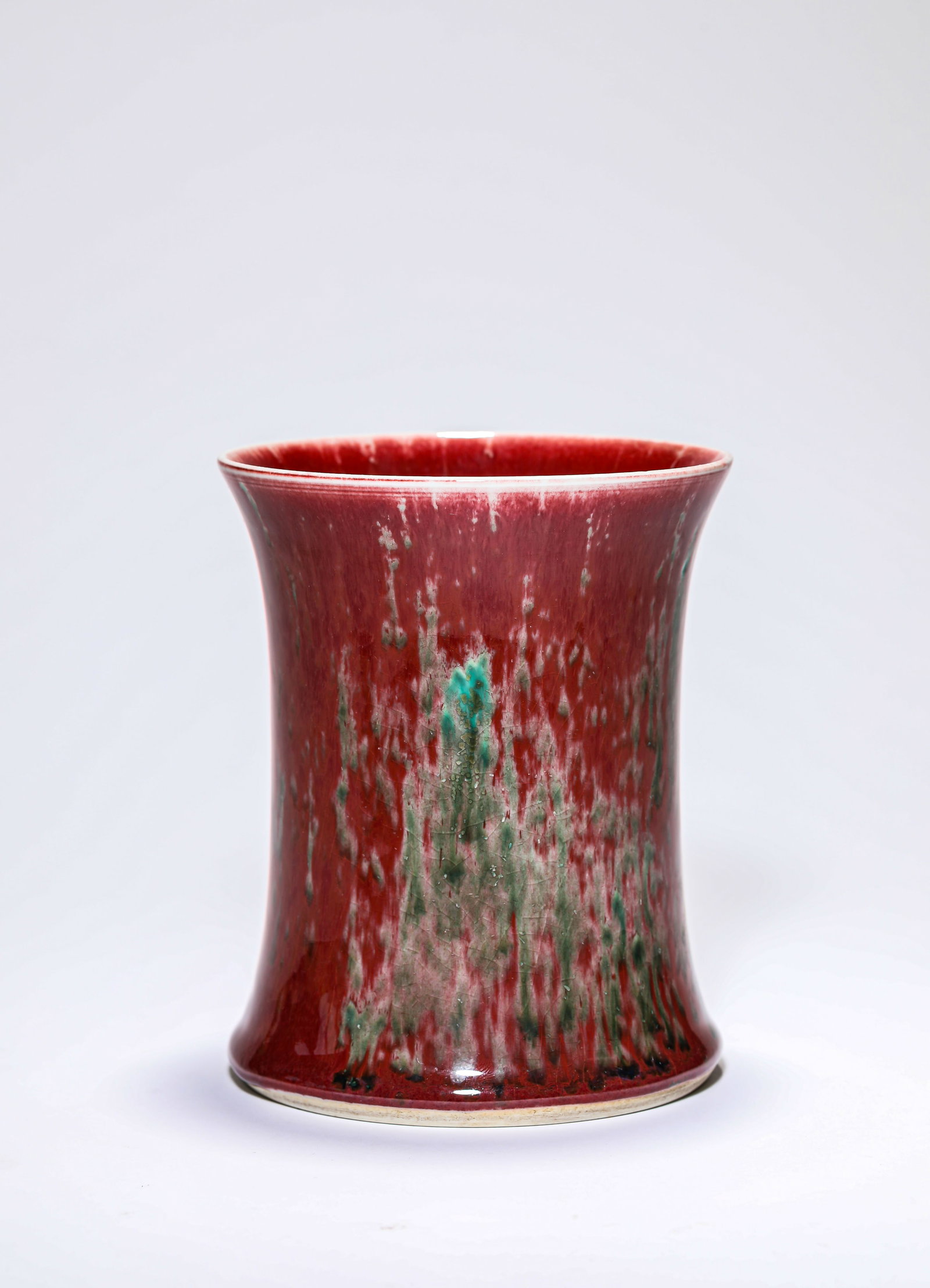 A Peachbloom-Glazed 'Waisted' Brush Pot (1 of 4)