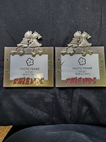 CUTE FRIENDS METAL PICTURE FRAMES