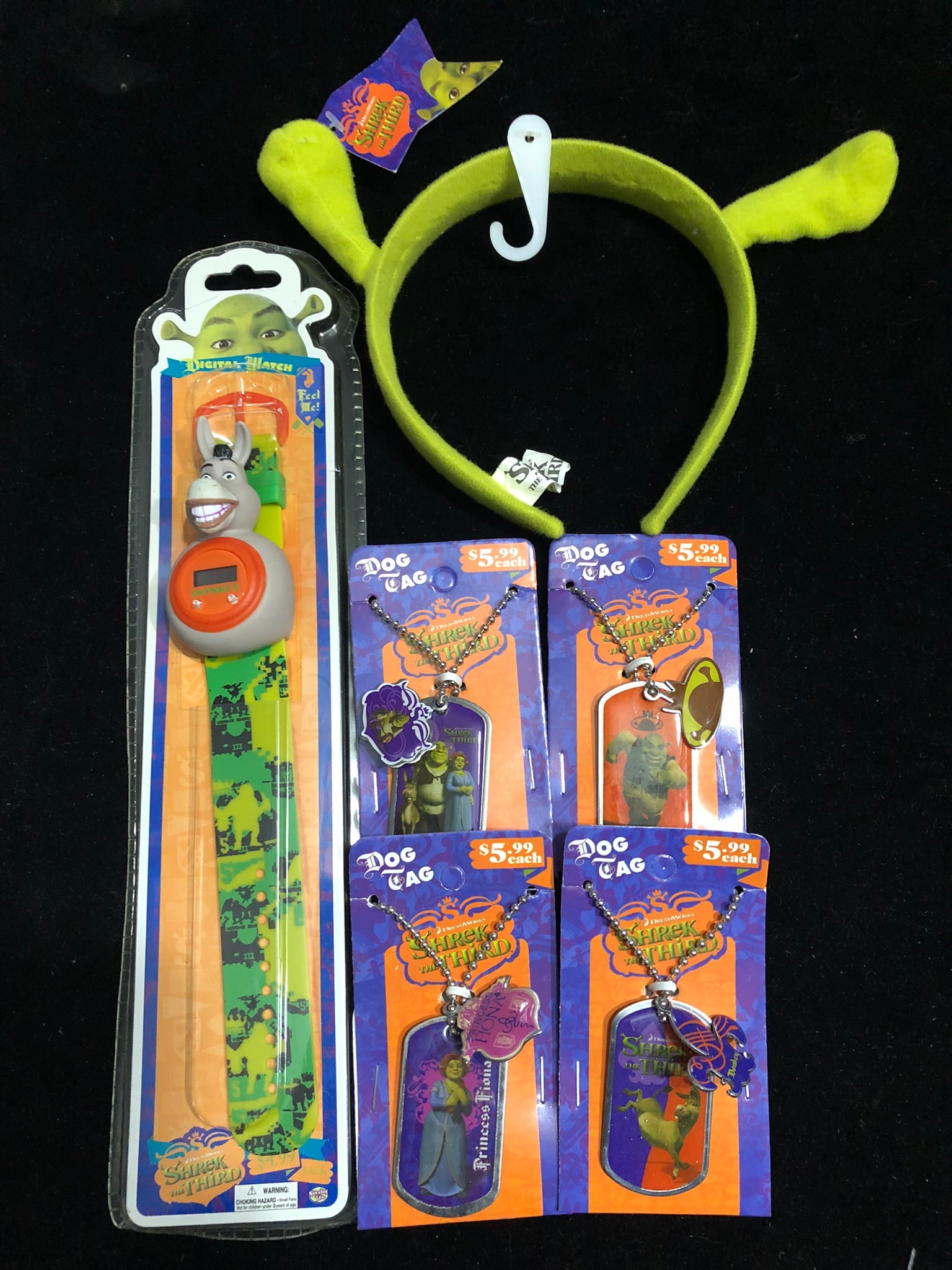 Shrek the Third Collectible Lot Watch, Headband & 4 Dog Tags (1 of 2)
