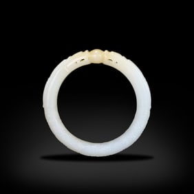 Qing Dynasty Hetian white jade bracelet with double dragon and cloud patterns