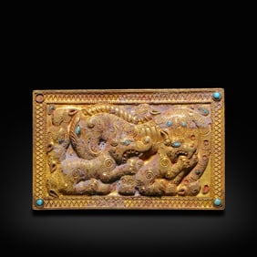 Warring States Period Gold plaque with hunting patterns