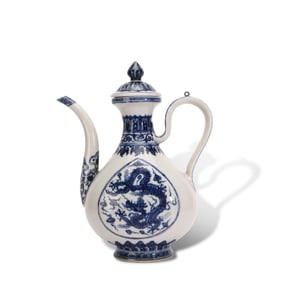 Ming Dynasty Yongle period, Blue-and-white ewer with cloud and dragon patterns