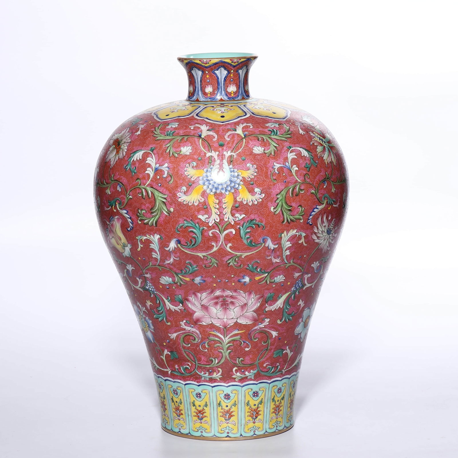 Qing Dynasty, Qianlong period, rose red and powder colors, entwined floral pattern mei vase - 2