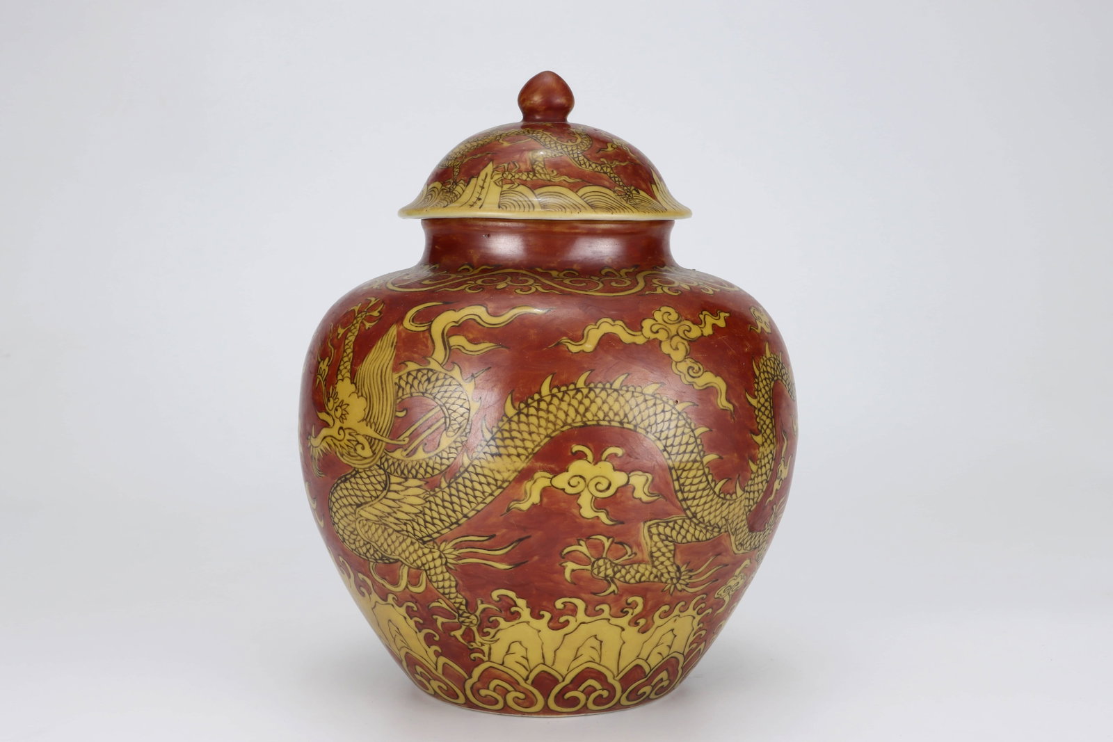 Ming Jiajing Huang Shang Hong Long Wen Gai Guan - 4