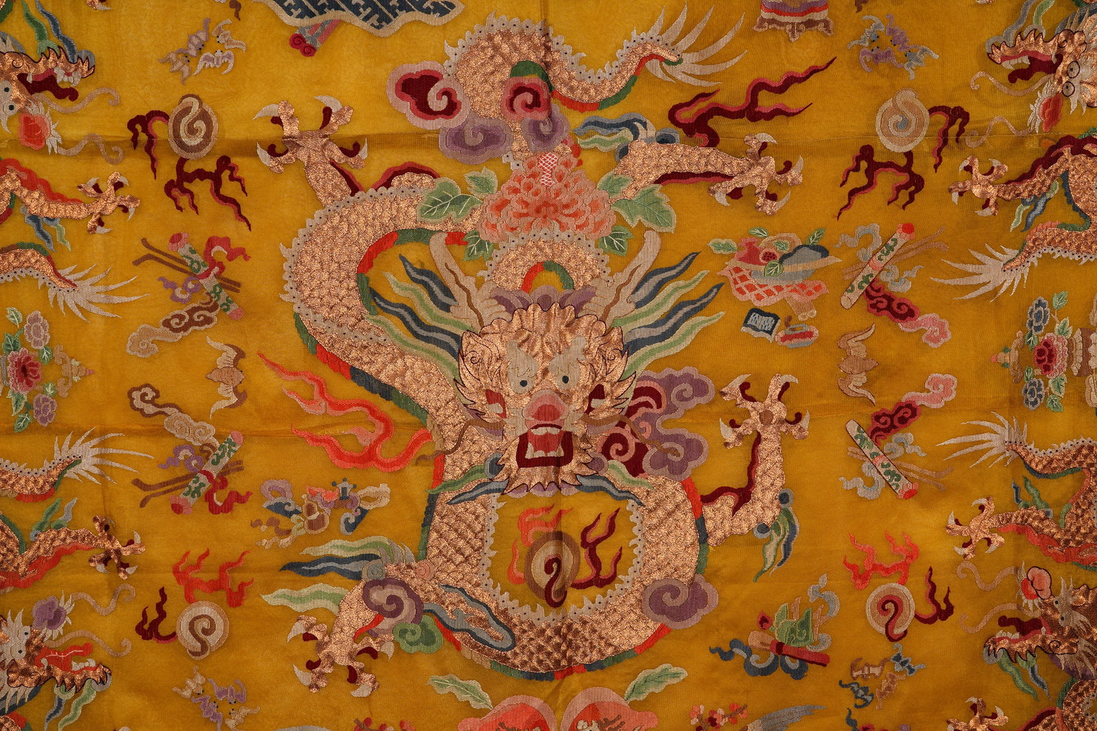 Dragon and phoenix tapestry - 2