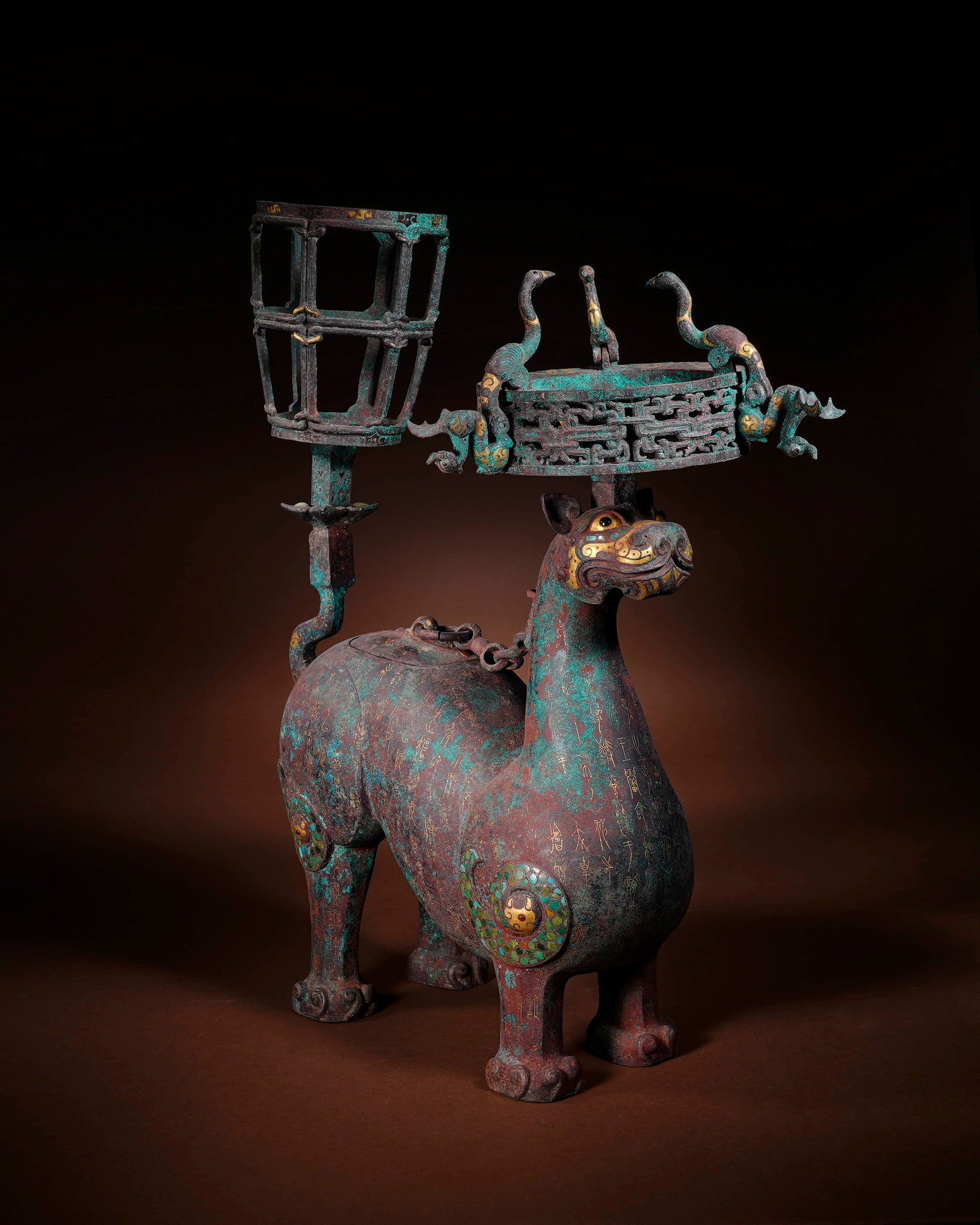 Warring States bronze beast high-handle lamp - 2