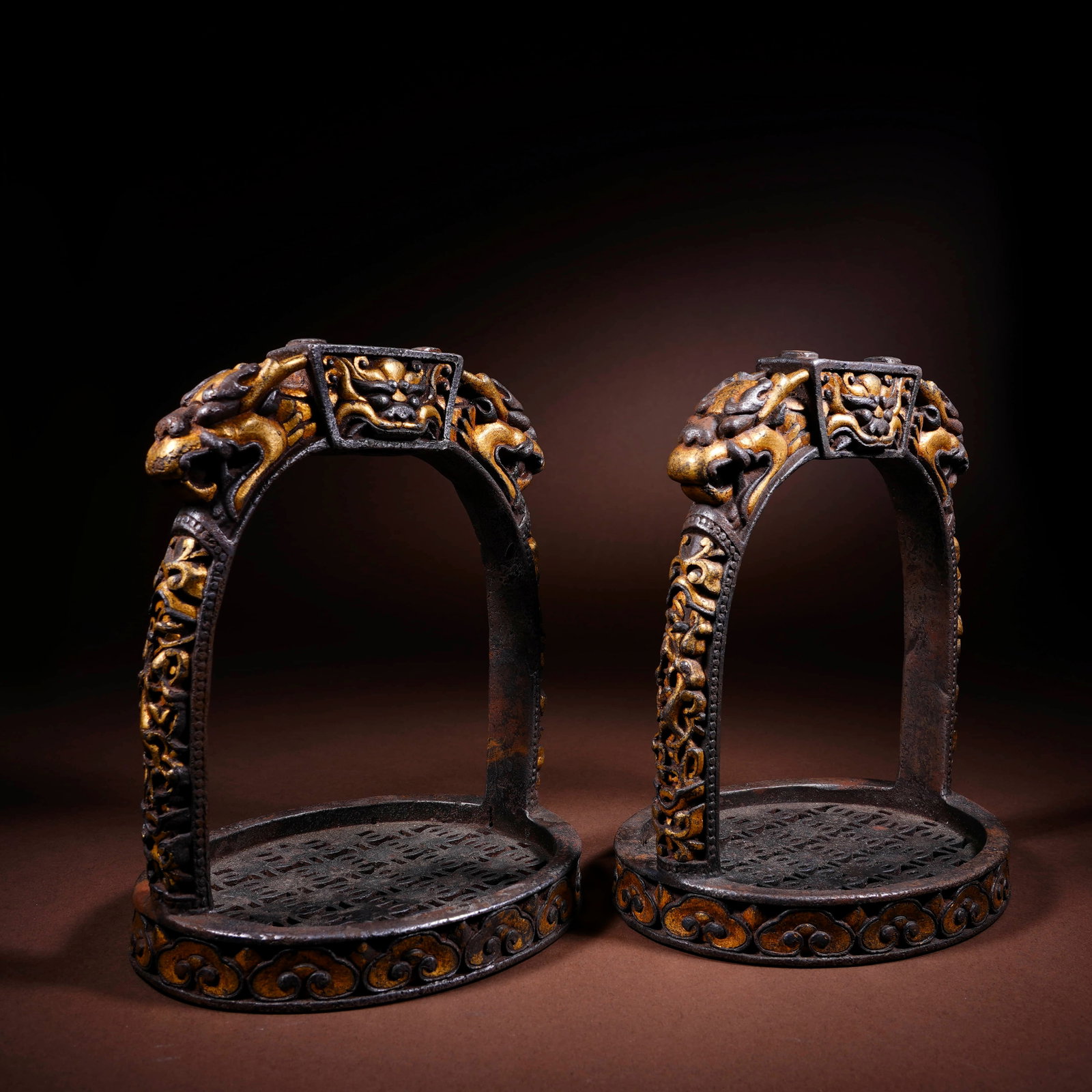 Clear silver and gold stirrup - 2