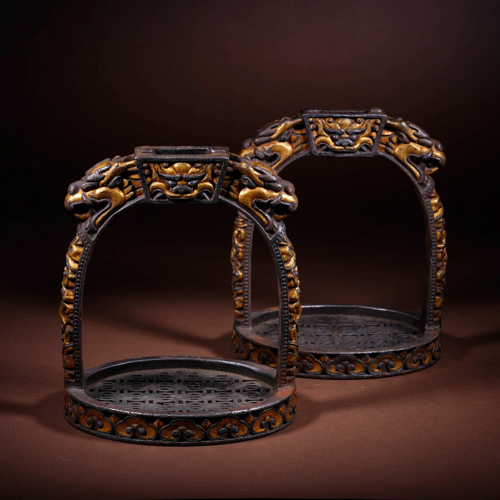 Clear silver and gold stirrup - 4