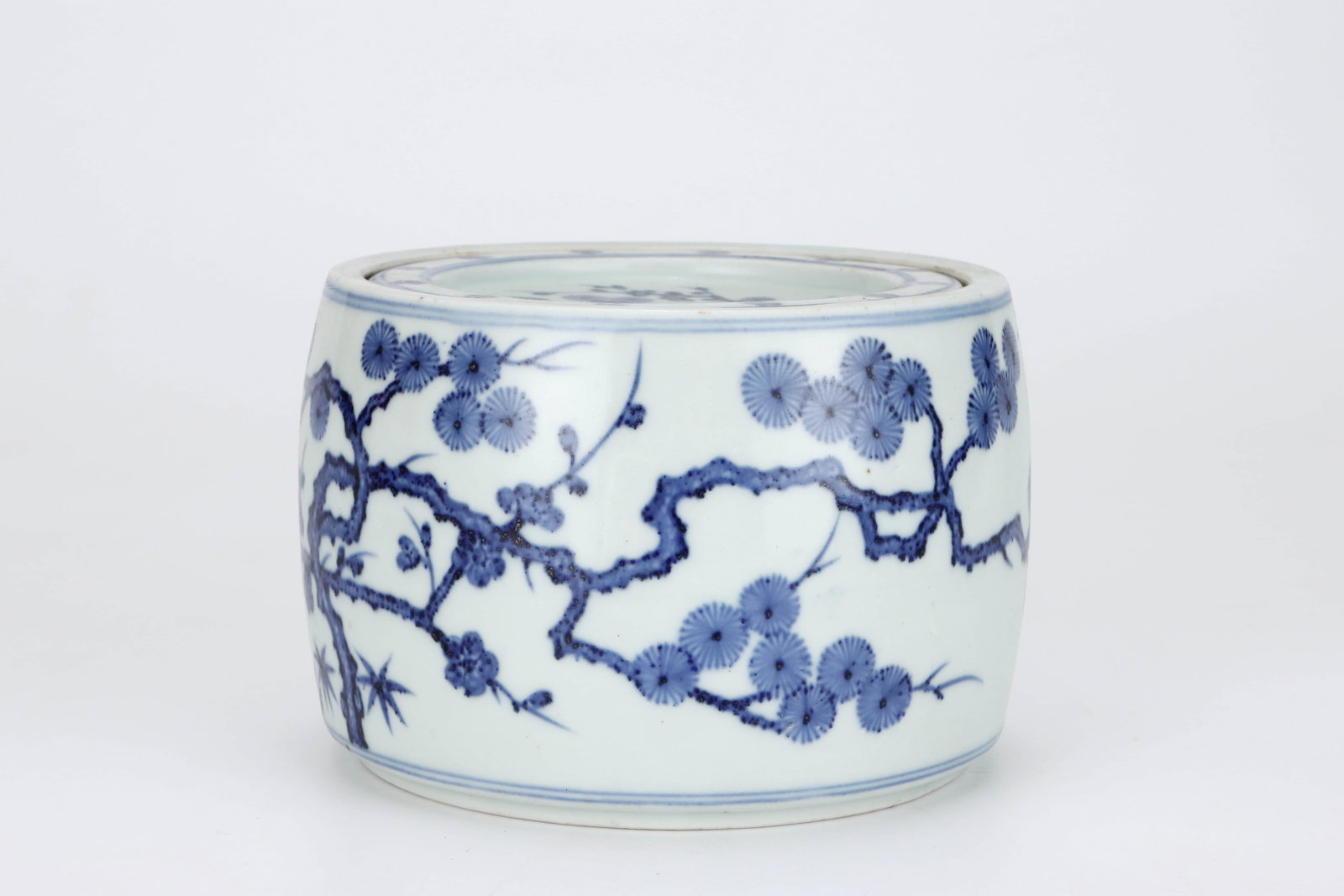 Ming Xuande blue and white pine bamboo plum cricket jar - 3