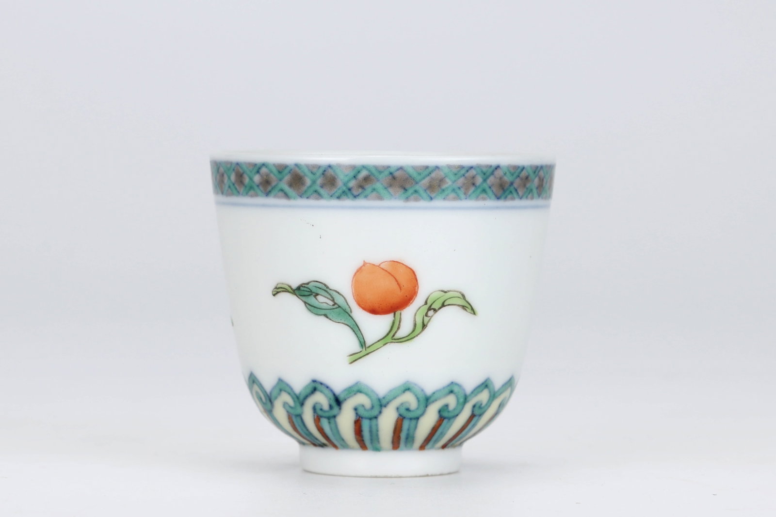 Qing Yongzheng Doucai Shoutao Cup - 2