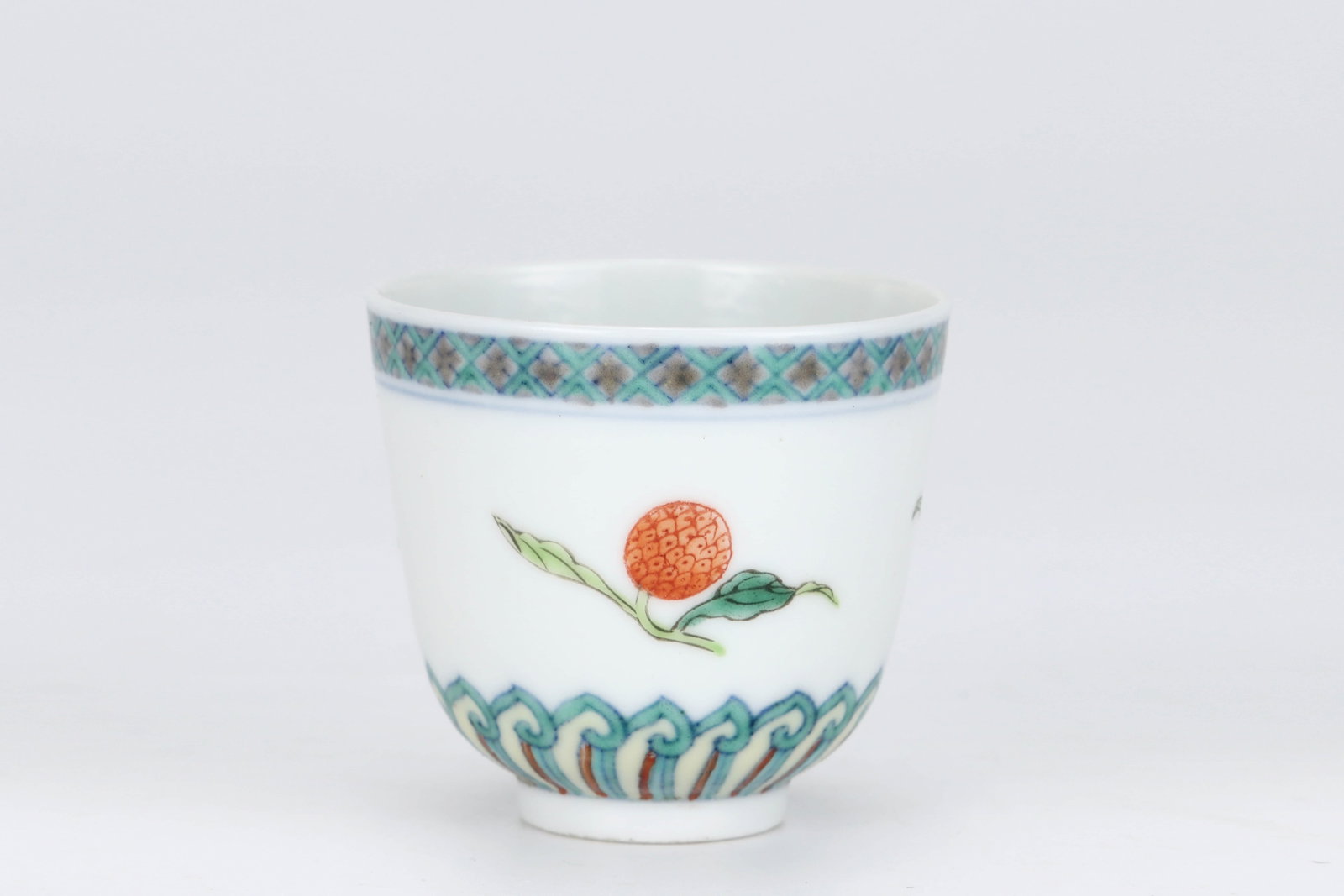 Qing Yongzheng Doucai Shoutao Cup - 4