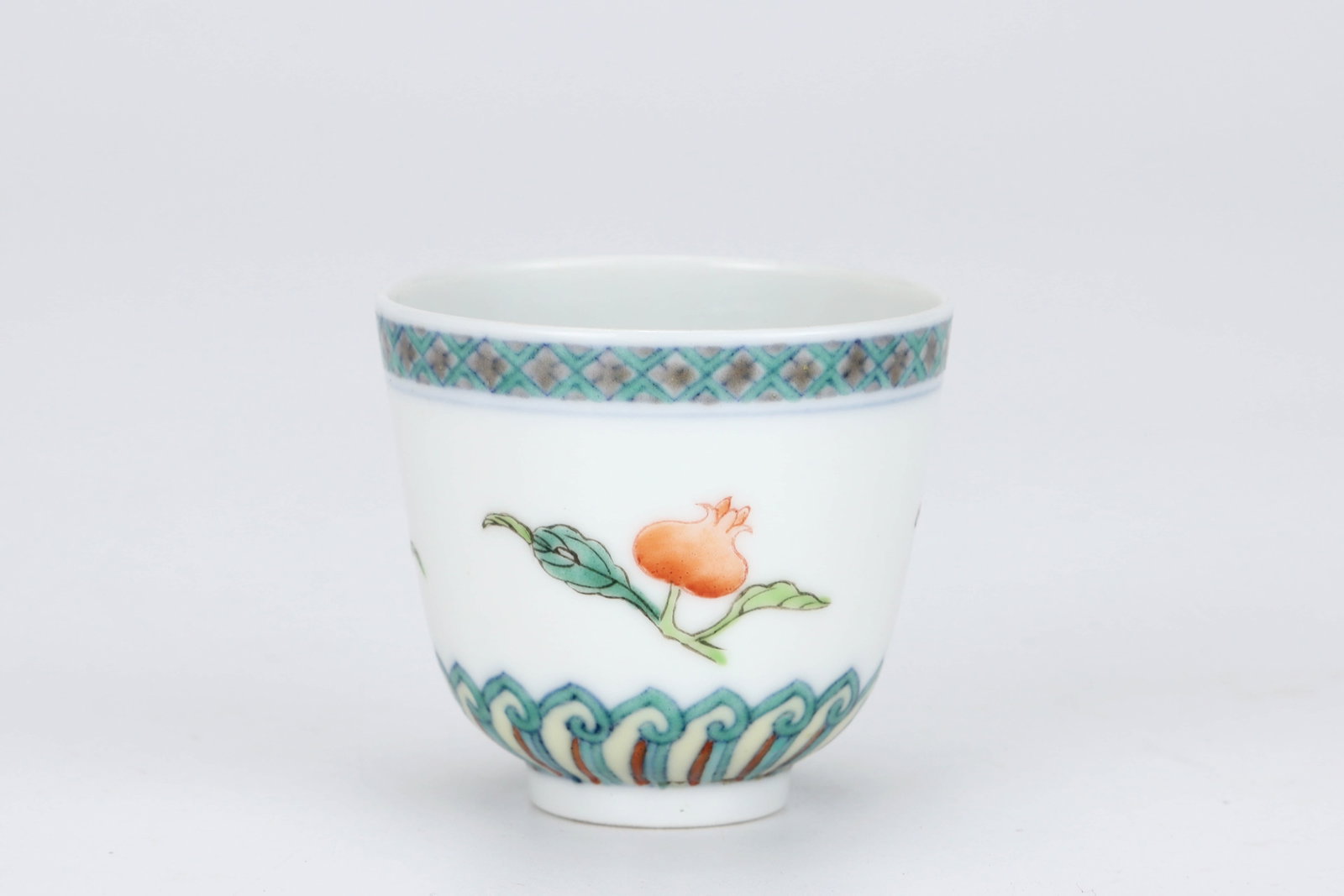 Qing Yongzheng Doucai Shoutao Cup - 5